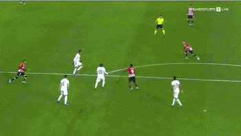 CBA常规赛第35轮：上海久事男篮112：89轻取南京同曦队