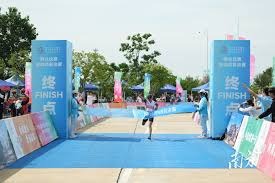 阿森纳连续两个赛季进欧冠8强，为09-10赛季后首