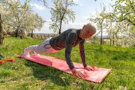 孔帕尼因为人手输球，阿尔特塔则因为人手变得眉清目秀