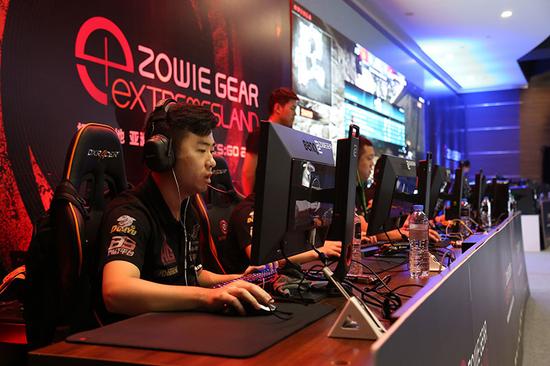 对其青睐有 对其青睐有